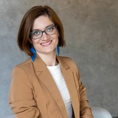 Kiss Andrea belsőépítész tervező portréja